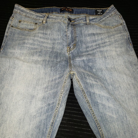 Ring of Fire jeans (Los Angeles) - Picture 1 of 5